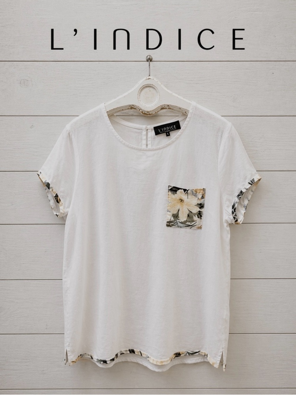 L’INDICE White Linen Blend Top with Floral Trim – Size L